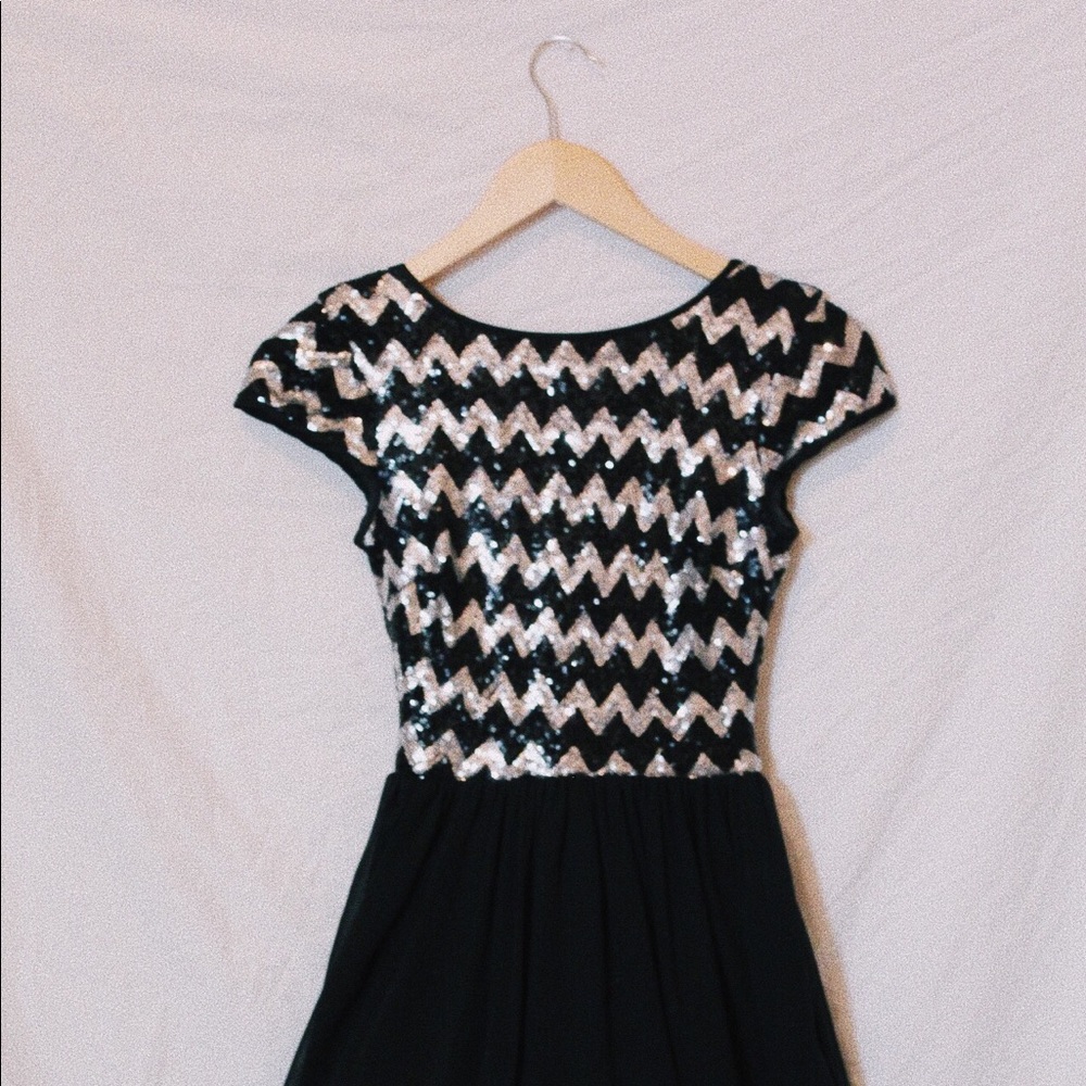 CHEVRON BLACK AND SILVER HOMECOMING DRESS
